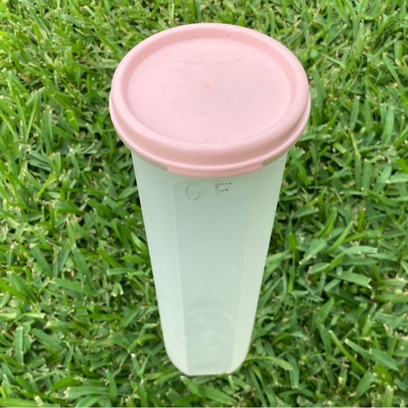 Tupperware Pasta Keeper - Picture 4 of 6